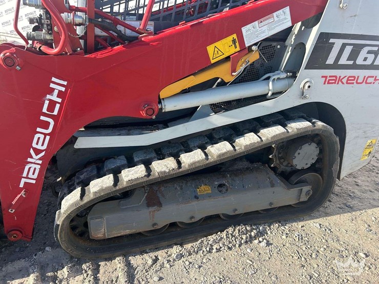 2021-takeuchi-tl6r-image-21