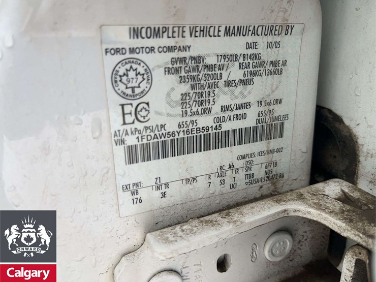 2006-ford-f550-image-27