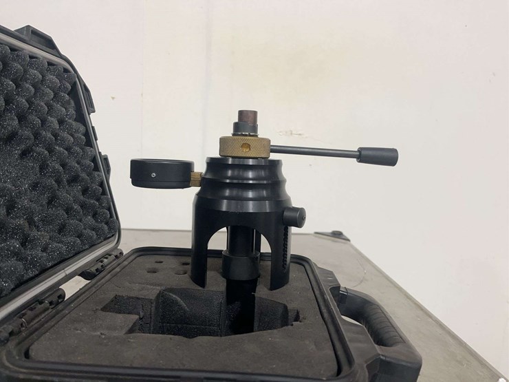 thor-helical-wall-tie-tester-for-masonry-&-concrete-image-2