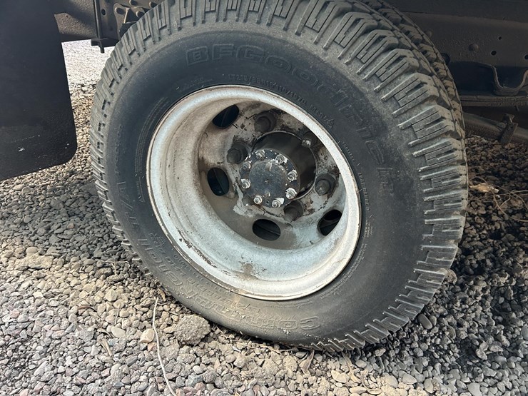 1997-isuzu-npr-image-10