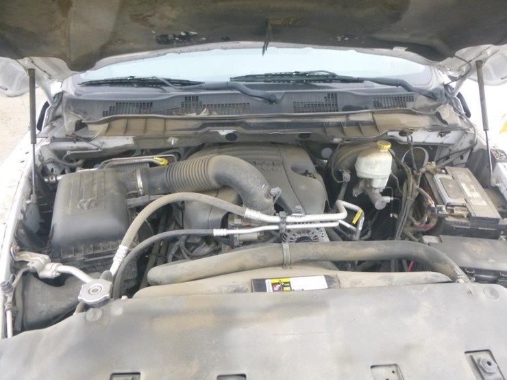 2014-dodge-1500-image-24