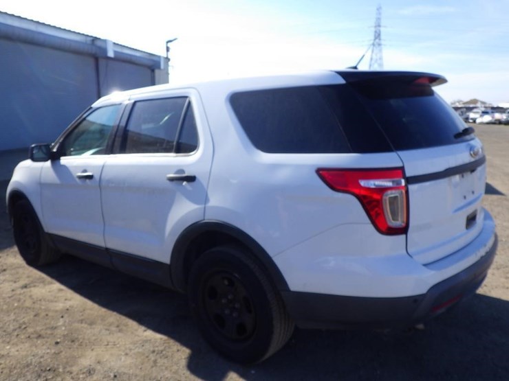 2014-ford-explorer-image-4