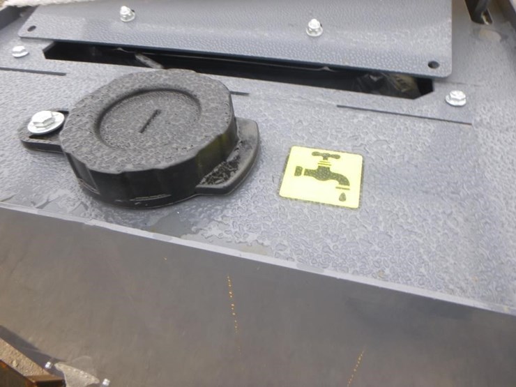 sdlool-sl1000-tandem-vibratory-roller-image-16