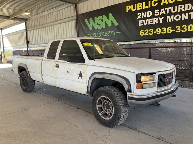 1998-gmc-sierra-2500-image-2