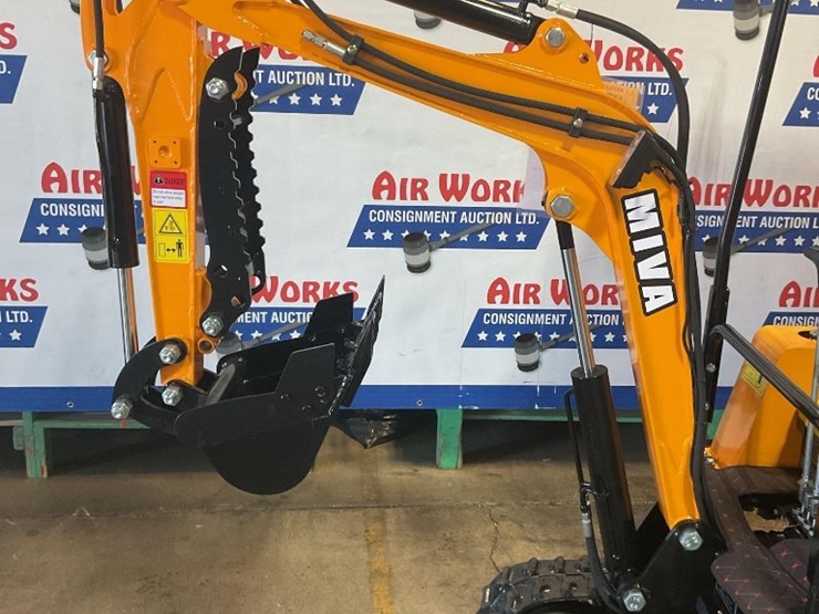 (inv.50038)-new-unused-miva-va15-mini-excavator,-13.5-hp-gas-engine,-aux.-hydraulics,-15"-bucket,-image-15