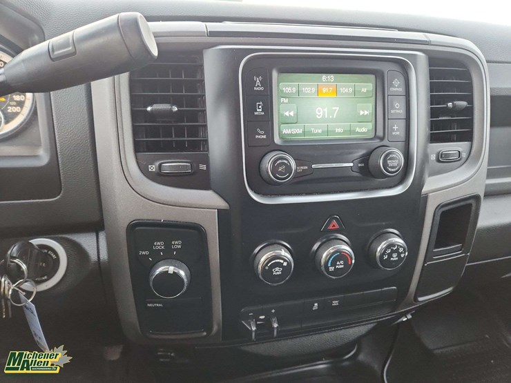 2016-dodge-2500-image-12