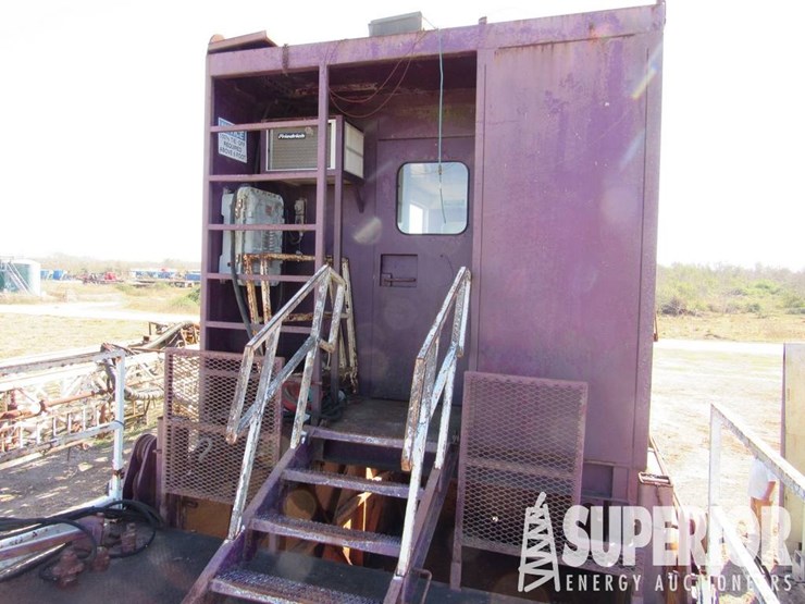 (1-50)-top-doghouse/water-tank-combo,-w/-9'h-x-20...-image-6