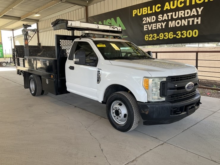 2017-ford-f350-image-2