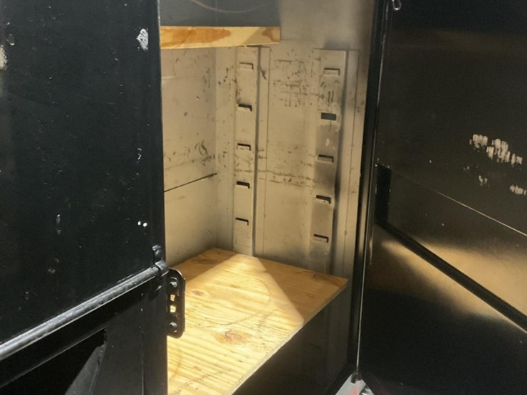 1995-ford-f800-image-24