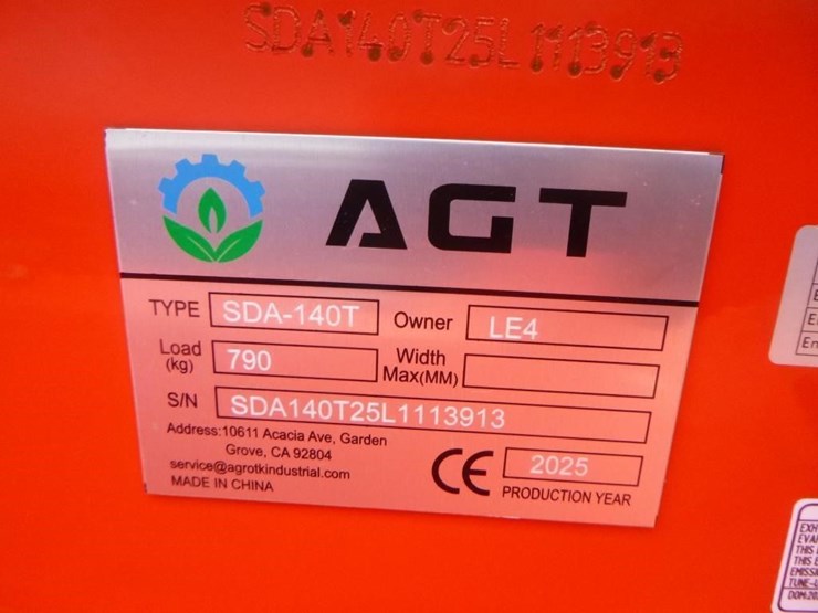 2025-agt-sda-140t-skid-steer-track-loader-image-23