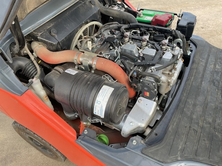 (inv.51000)-2016-toyota-8fdu18-diesel-forklift,-567-hours,-4000-cap,-3-stage-mast,-fork-positioner-image-5