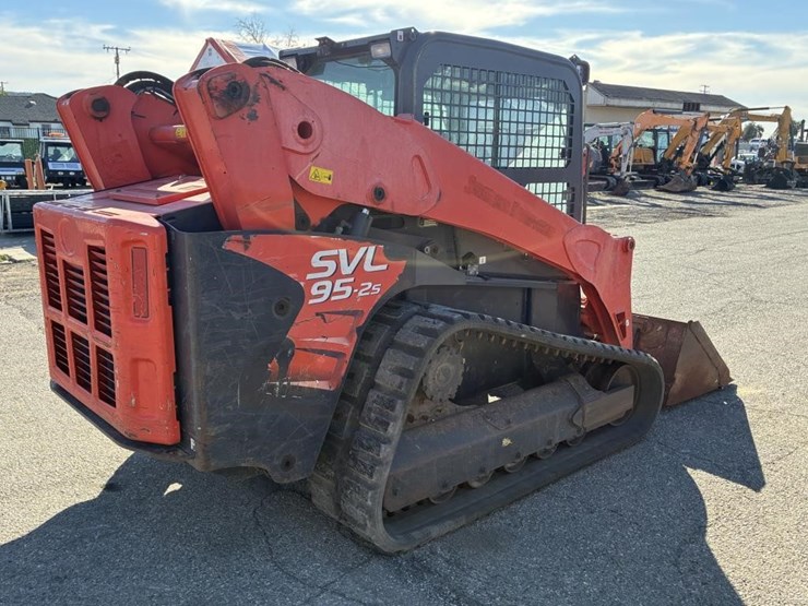 2020-kubota-svl95-2s-image-3