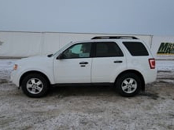 2011-ford-escape-xlt-image-5