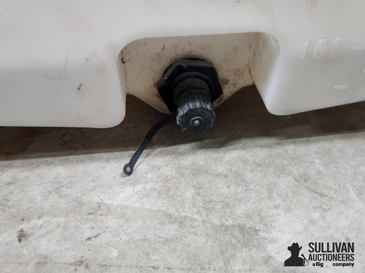 country-way-40-gal-sprayer-tank-image-9