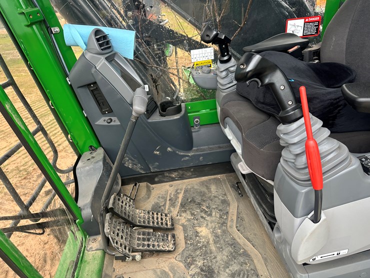 2025-deere-2654g-image-6