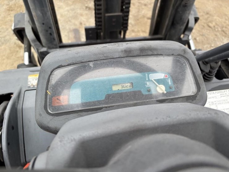 2006-toyota-7fgcu20-image-21