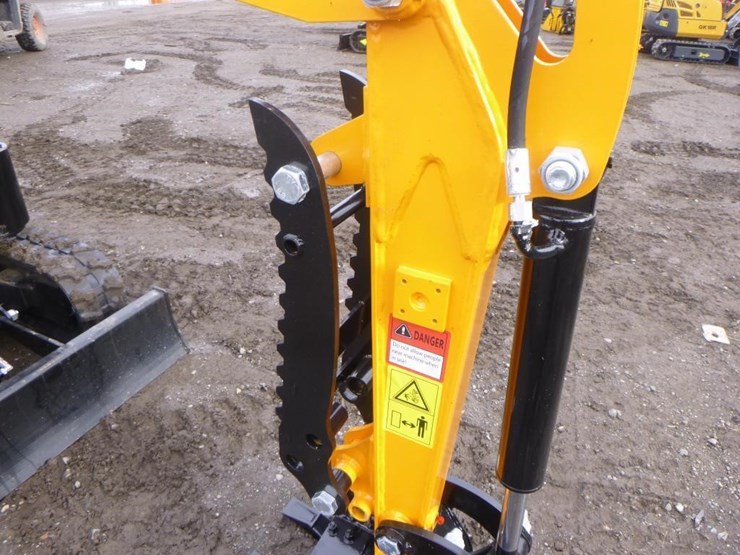 2025-future-ft15-hydraulic-excavator-image-12