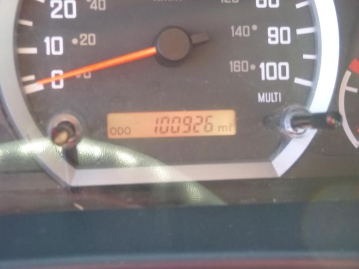 2018-isuzu-nqr-image-23