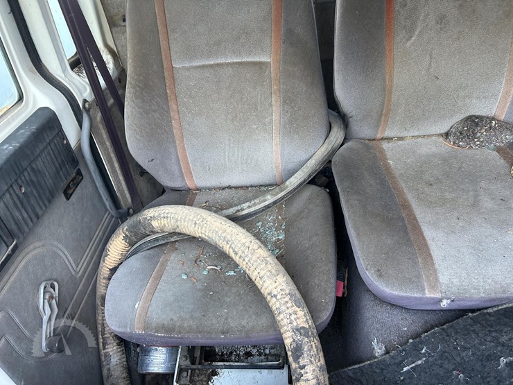 1989-volvo-fe6-image-19