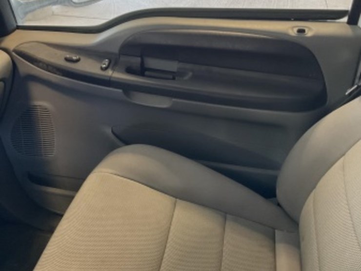 2006-ford-f350-image-19