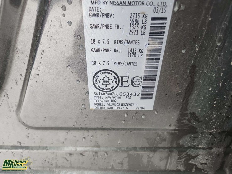 2015-nissan-pathfinder-image-36