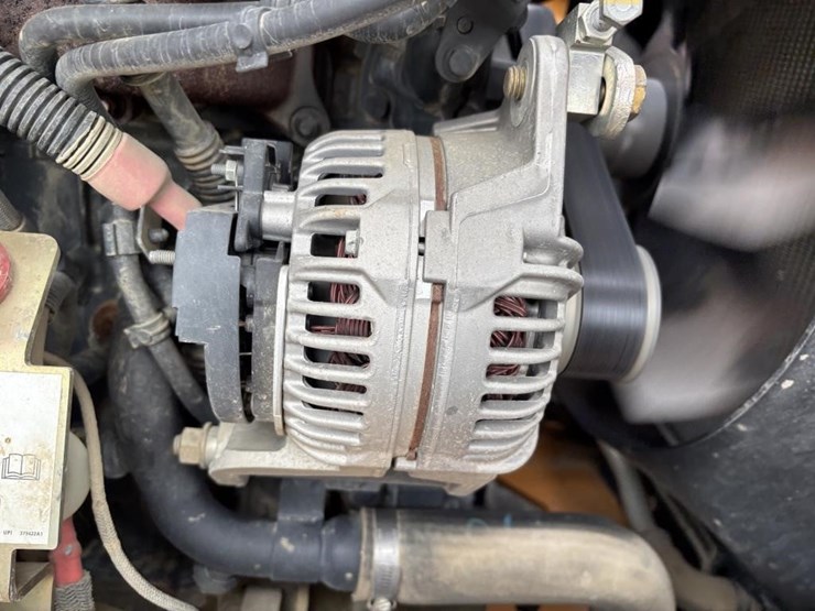 2018-case-580sn-image-65