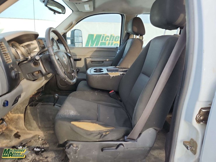 2011-gmc-sierra-3500hd-image-14