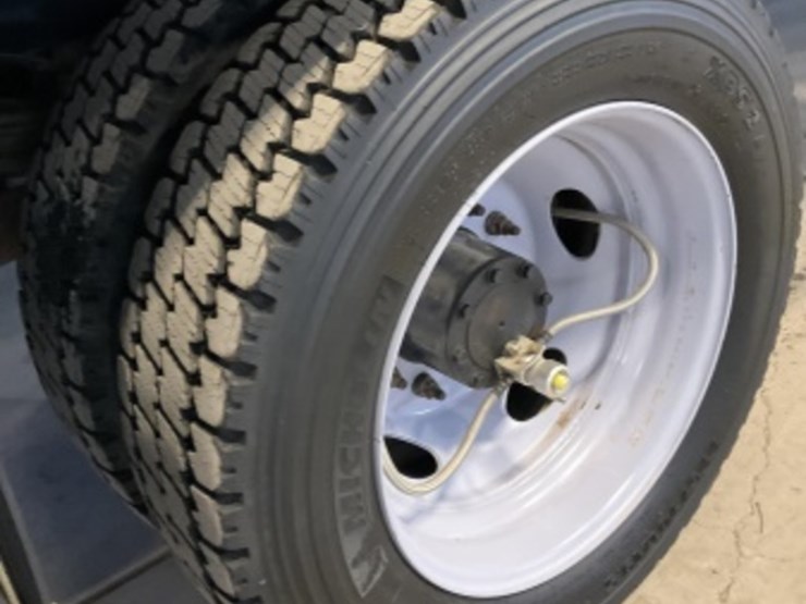 2013-ford-f450-image-8