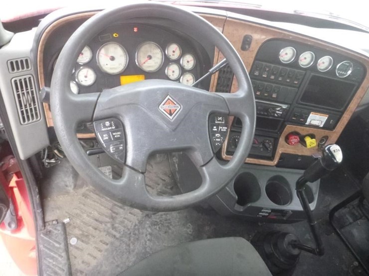 2017-international-prostar-image-18