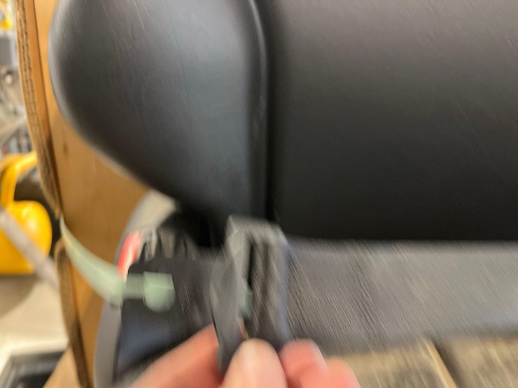 skid-steer-seat-image-4