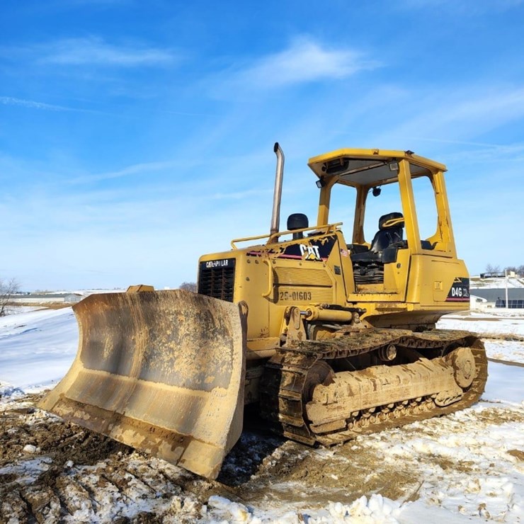 2005 CATERPILLAR D4G XL