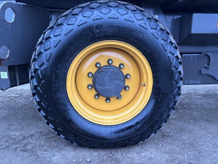 2013-volvo-sd75-image-17