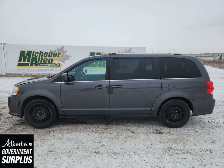 2020-dodge-grand-caravan-sxt-image-6