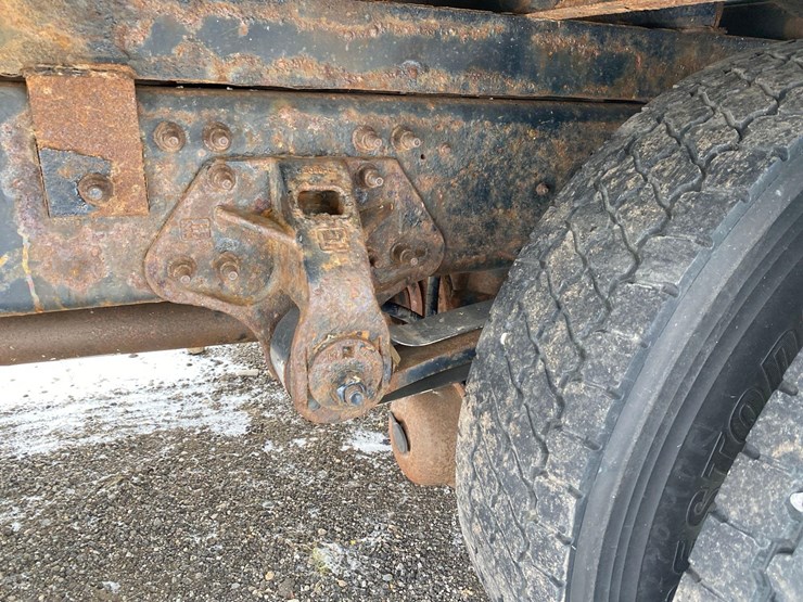 2018-hino-338-image-17