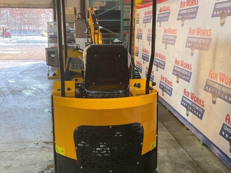 (inv.50012)-new-unused-miva-va15-mini-excavator,-13.5-hp-gas-engine,-aux.-hydraulics,-15"-bucket,-image-5