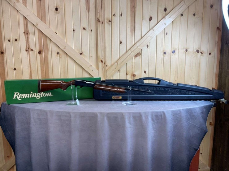 remington-model-1100-12-gauge-semiauto-shotgun-image-1