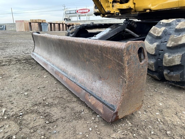 2018-caterpillar-303-image-9