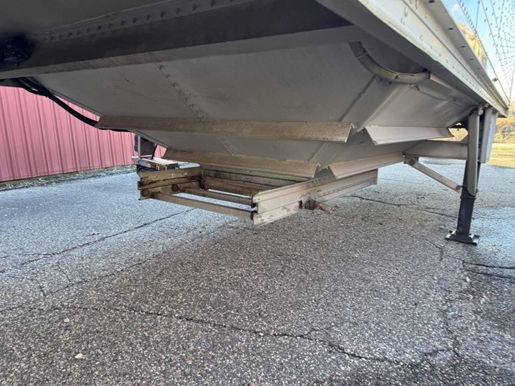 2014-wilson-hopper-bottom-image-12