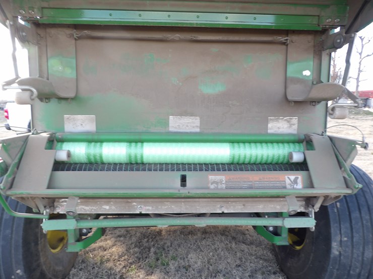 2017-john-deere-469-image-11