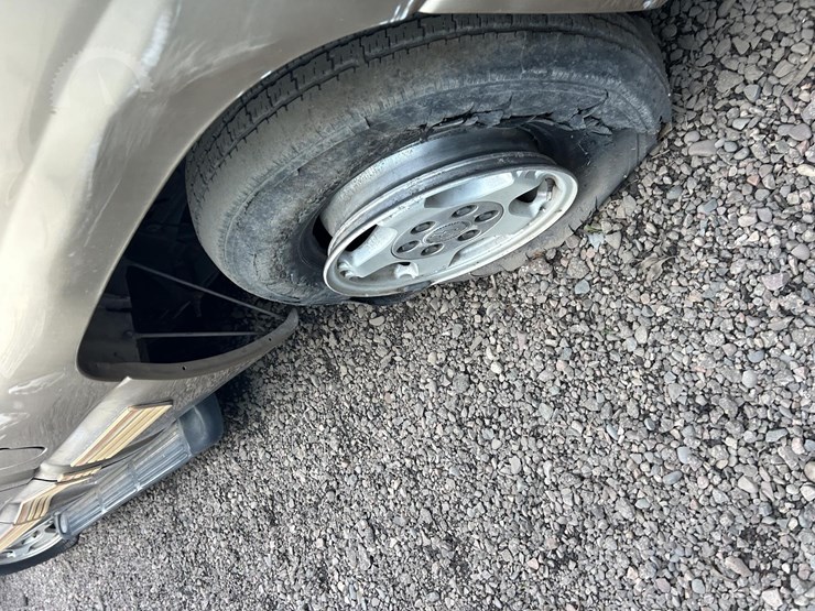 2001-chevrolet-silverado-1500-image-5