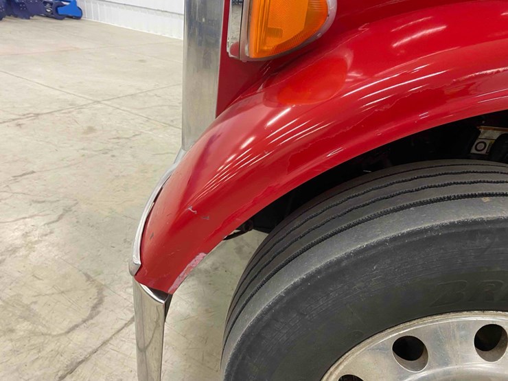 2014-peterbilt-365-image-56