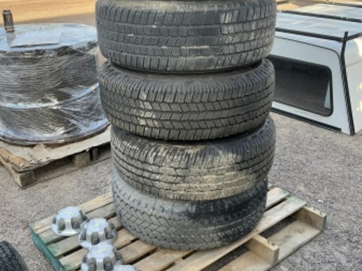 pallet-of-asst-17in-truck-wheels-w/-tires-image-3