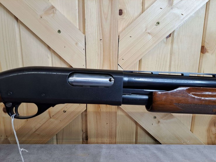 remington-model-870-wingmaster-magnum-12-gauge-pump-shotgun-image-12