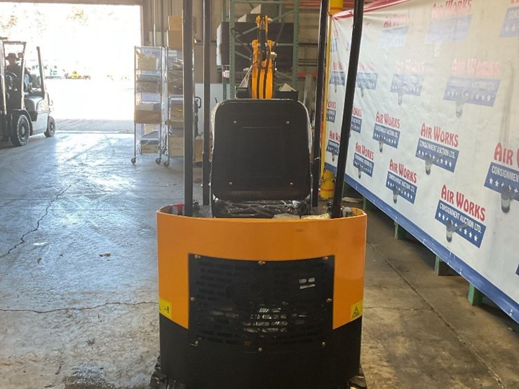 (inv.50039)-new-unused-miva-va13-mini-excavator,-13.5-hp-gas-engine,-manual-thumb,-blade-image-12