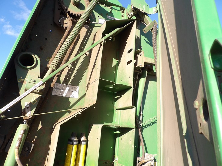 2017-john-deere-469-image-21