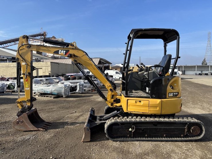 2018-caterpillar-303-image-5