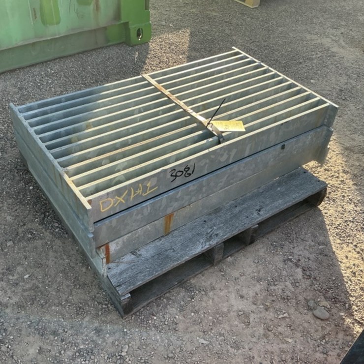 (3) GALVANIZED GRATES