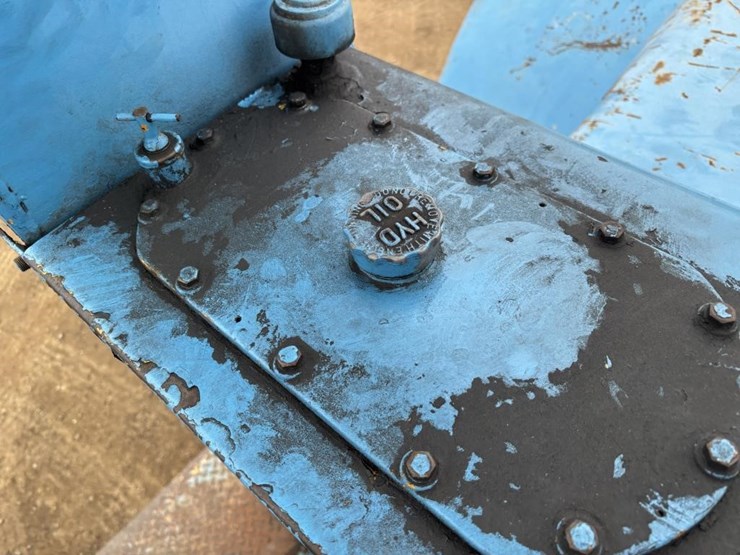 hyster-h300a-forklift-image-35