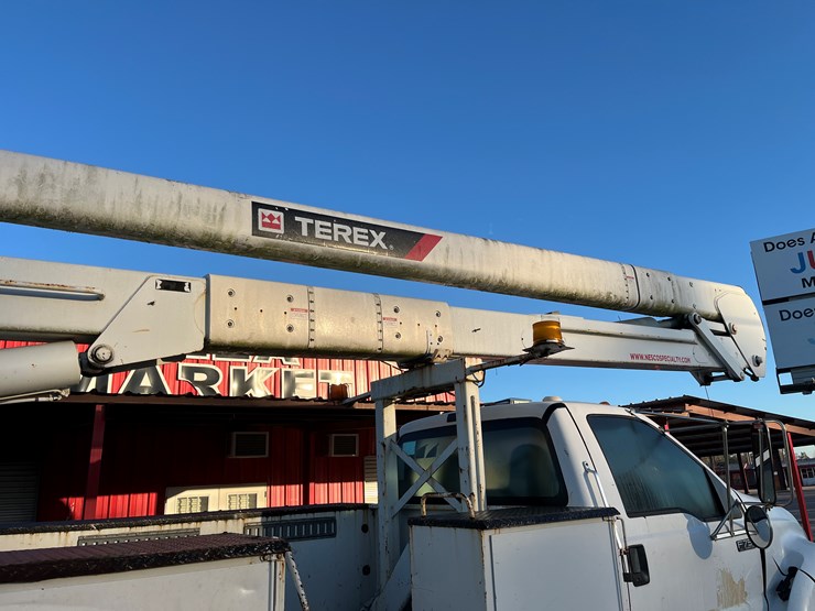 2012-ford-f750-image-4