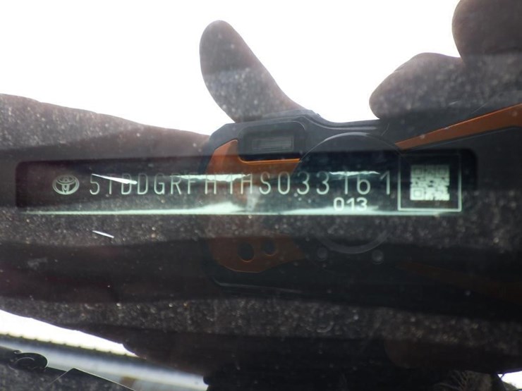 2017-toyota-highlander-image-15